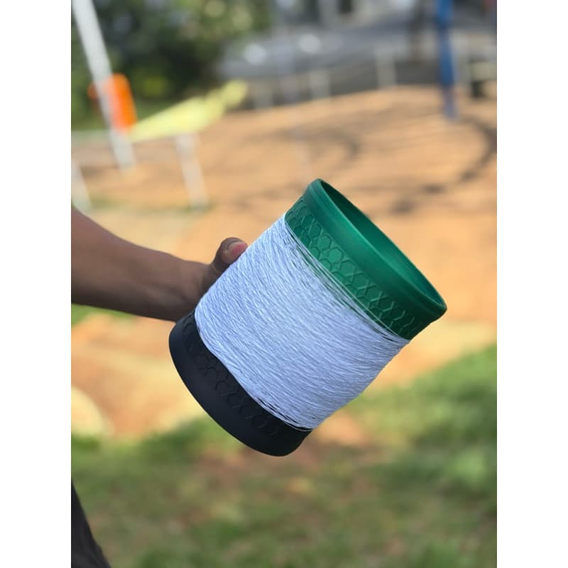 Lata de linha de Pipa.