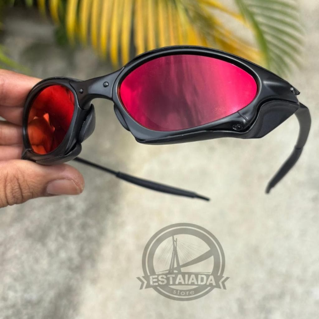 Oculos de Sol preto e Vermelho com Borracha Lateral em Metal