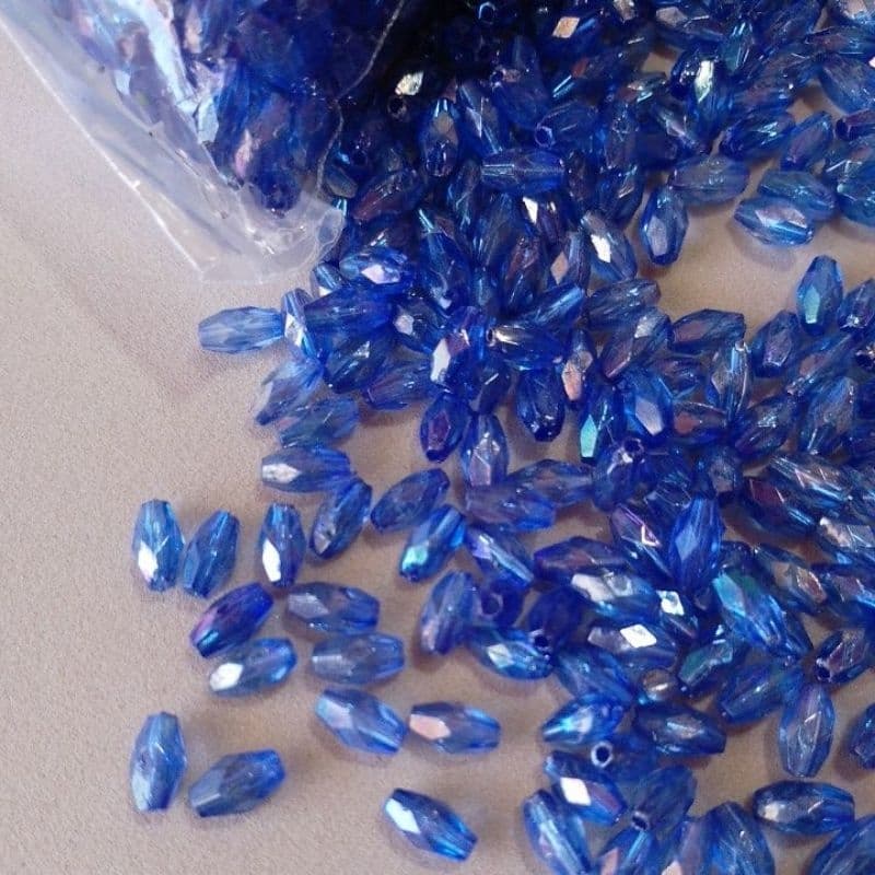 Contas De Acrílico Arroz Sextavada trabalhada pra artesanato pulseira colar Com Furo  Passante -50 gramas