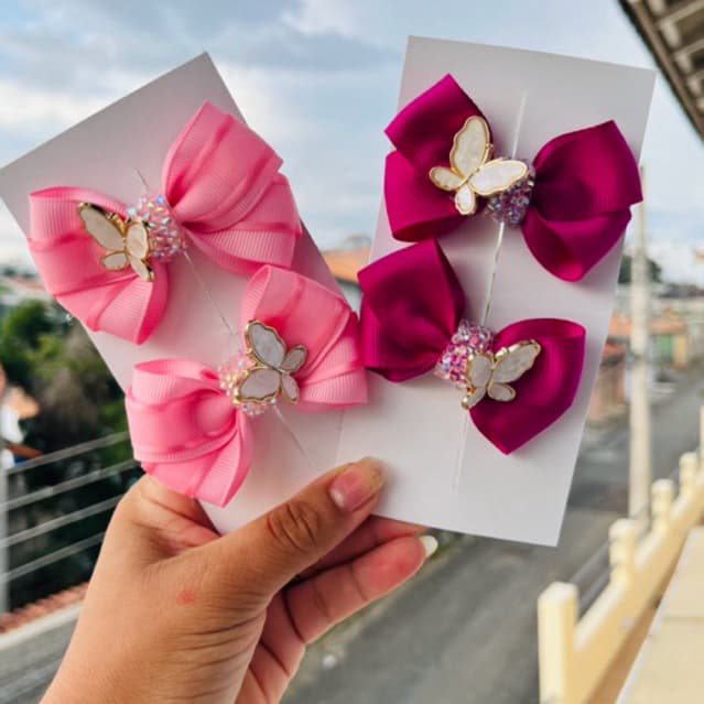 Laço Boutique Infantil com Borboleta Luxo – Par de Laços em Fita com Strass
