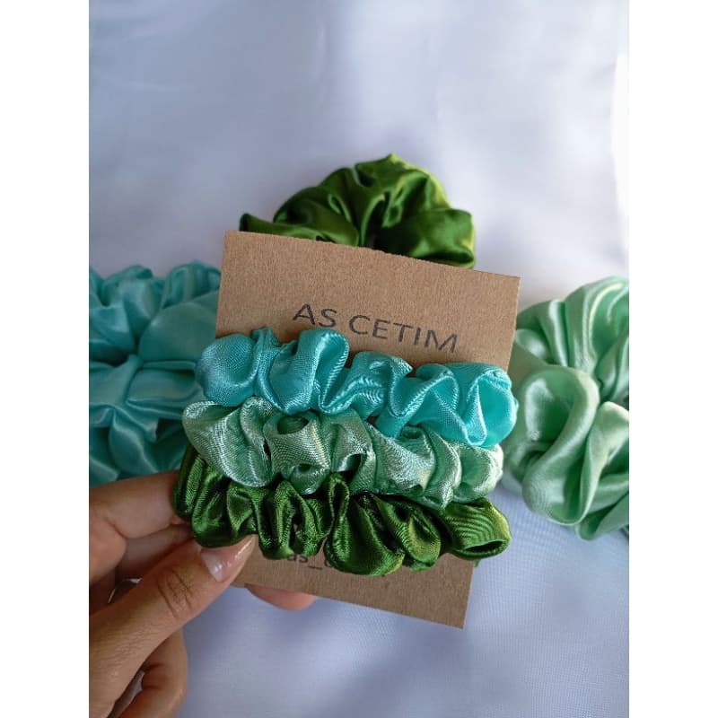 Kit 3 Scrunchies de Cetim | Xuxinha Anti Frizz | Não Danifica o Cabelo