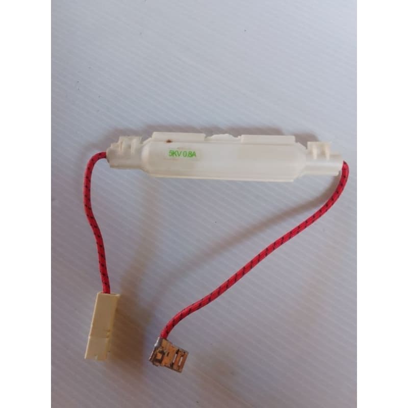 Fusível de alta tensão 5KV 0.7A para microondas usado