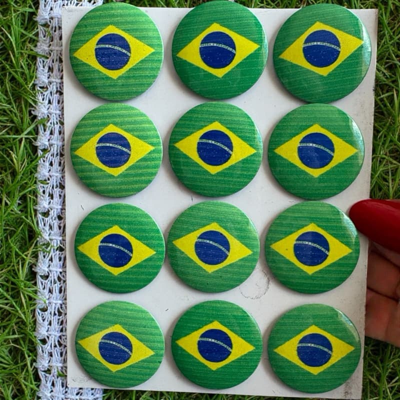 Kit com 12 ou 24 Ímas de Geladeira Torcedor Futebol Tema TIME BRASIL! - COPA DO MUNDO Cozinha Linda