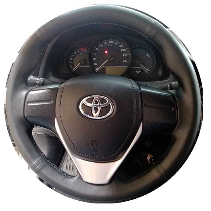 Capa de Volante Costurada Etios Corolla 2015  2016 2017 2018 2019 preta