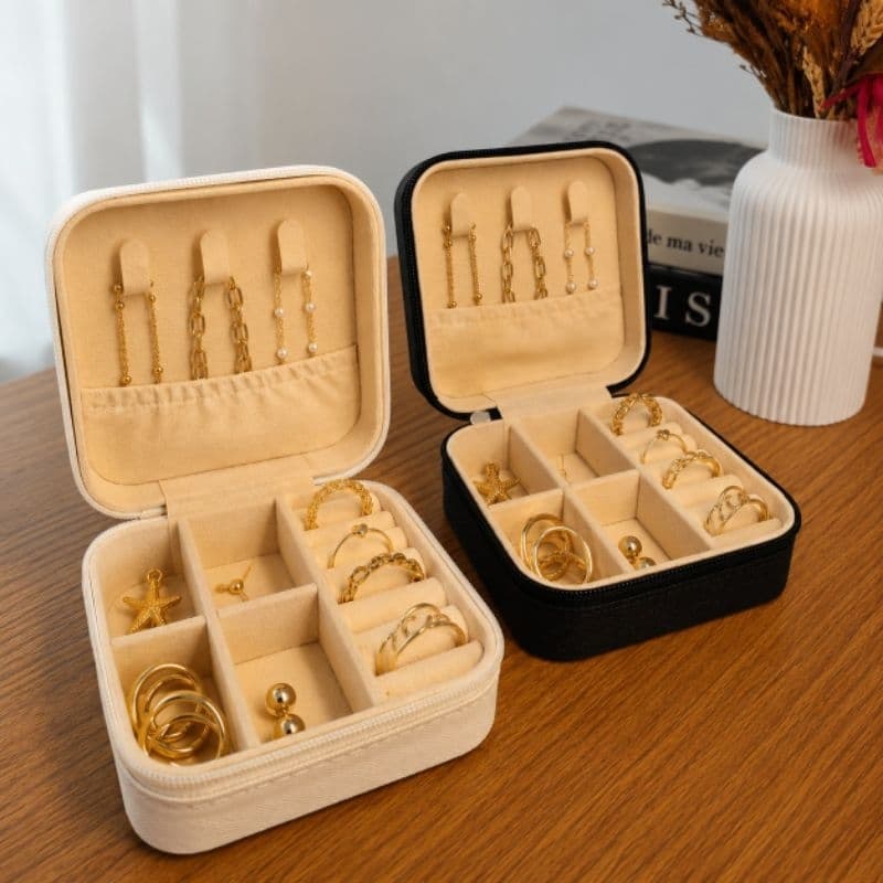 Kit 2 Porta Joias Feminino Compacto para Bolsa e Viagem 10x10 | Preto e Off White