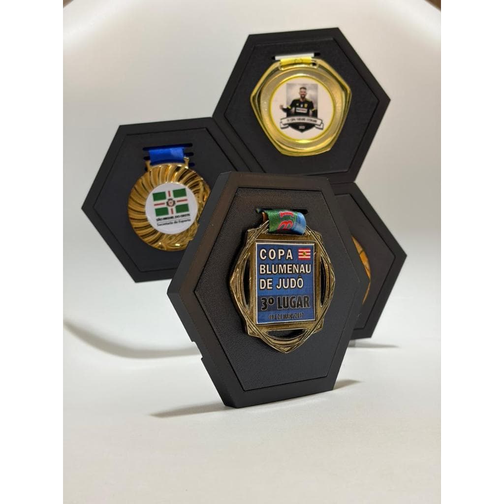 Suporte para Medalhas de Parede Organizador Expositor Decorativo Hexagonal