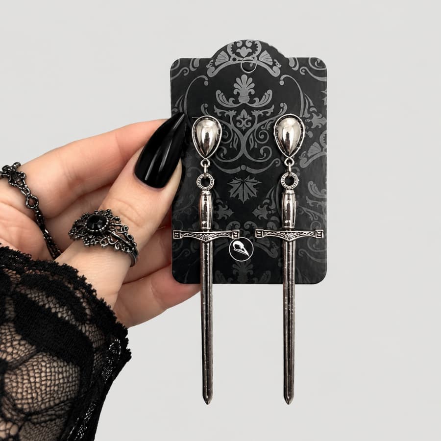 Brinco de Espada Gótico Witchy Místico Alternativo
