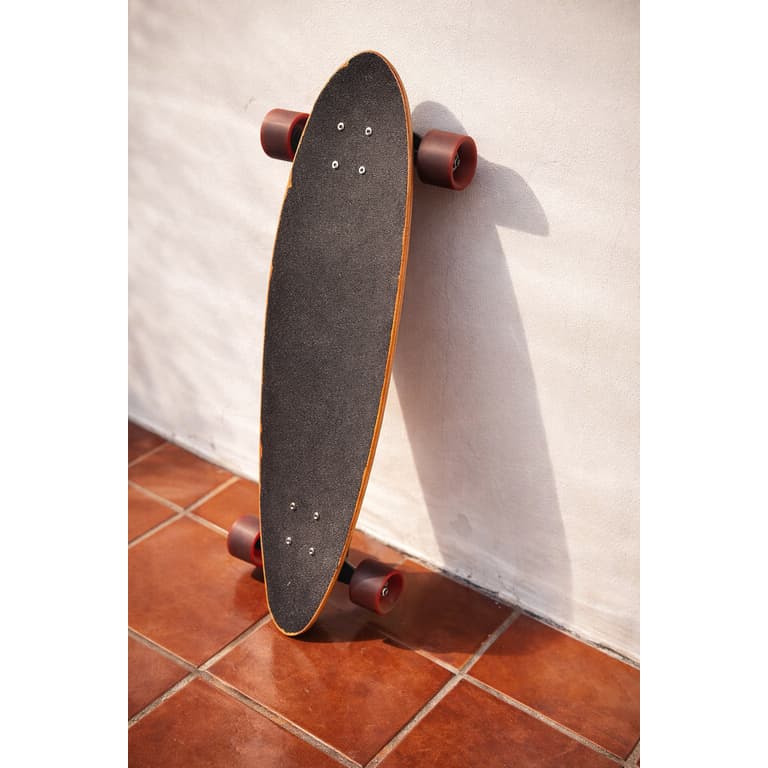 Longboard DNG Profissional para Cruising e Carving – Skate de Madeira com Lixa Completa e Rodas Vermelhas