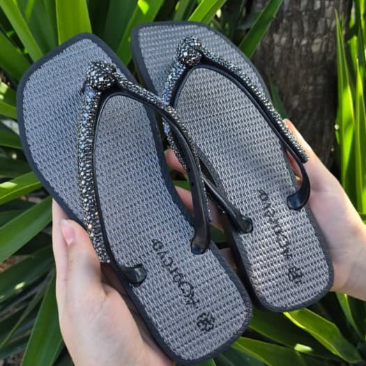 Chinelo Feminino Amorêvo Square Strass Pedraria Rasteirinha Confortável Leve Antiderrapante