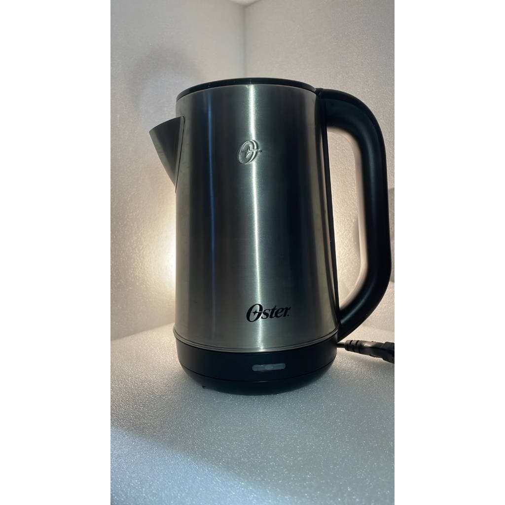 Chaleira Elétrica Oster Inox 2L Ultra - 220V OCEL840