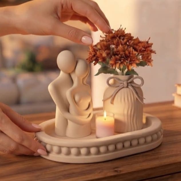 Kit Decorativo Amor & Minimalismo – Escultura Casal com Vaso e Bandeja