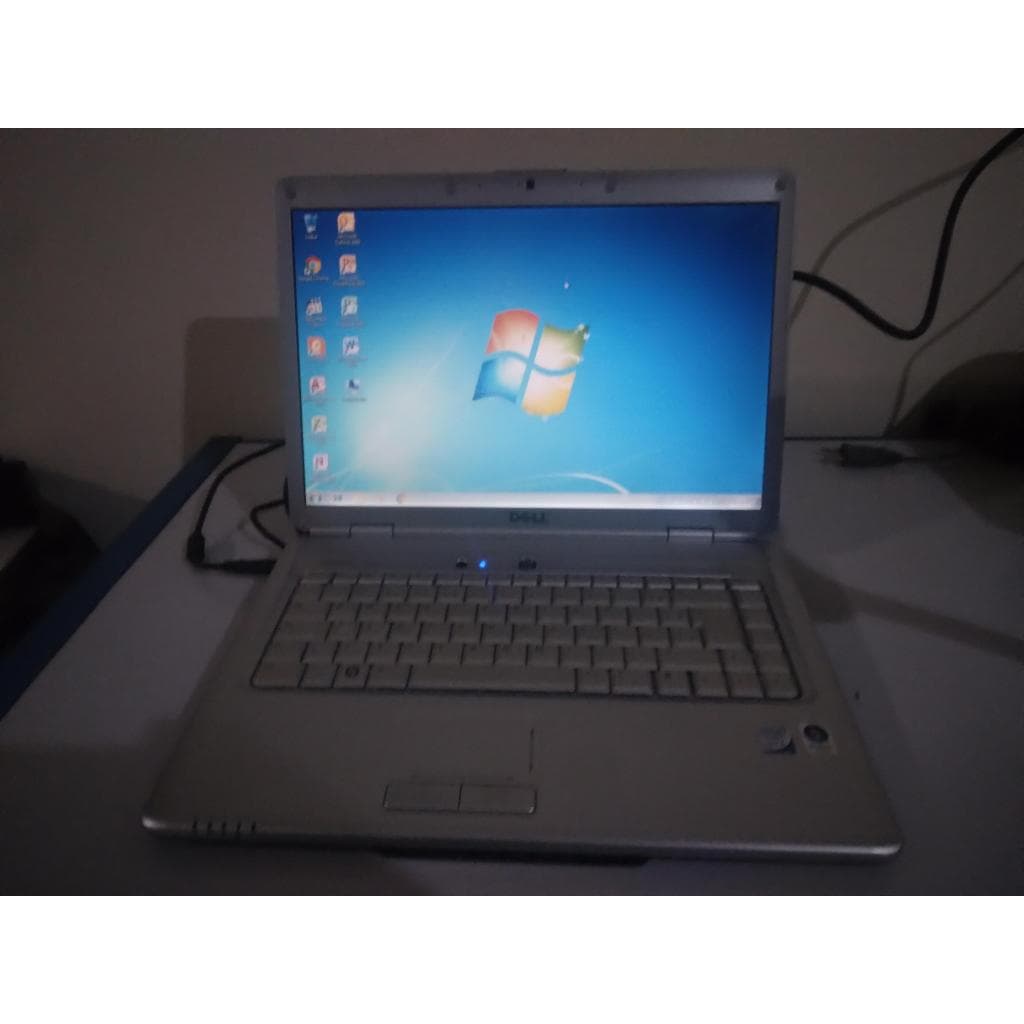 NOTEBOOK DELL INSPIRON 1525 3GB DE MEMORIA HD DE 500GB PROCESSADOR CORE2DUO LEIA A DESCRIÇÃO