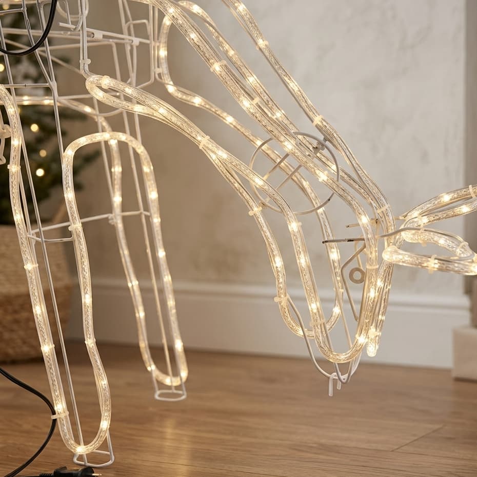 Rena Luz Led 127V  Branco Frio Com Movimento Mangueira Iluminacao Externa 127v Natal