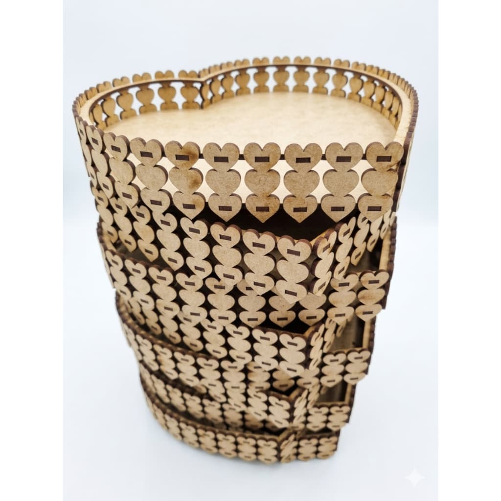 Kit com 10 Unidades Bandeja Coração/coração  MDF 100% Montado - Festa Lembrancinha PÁSCOA