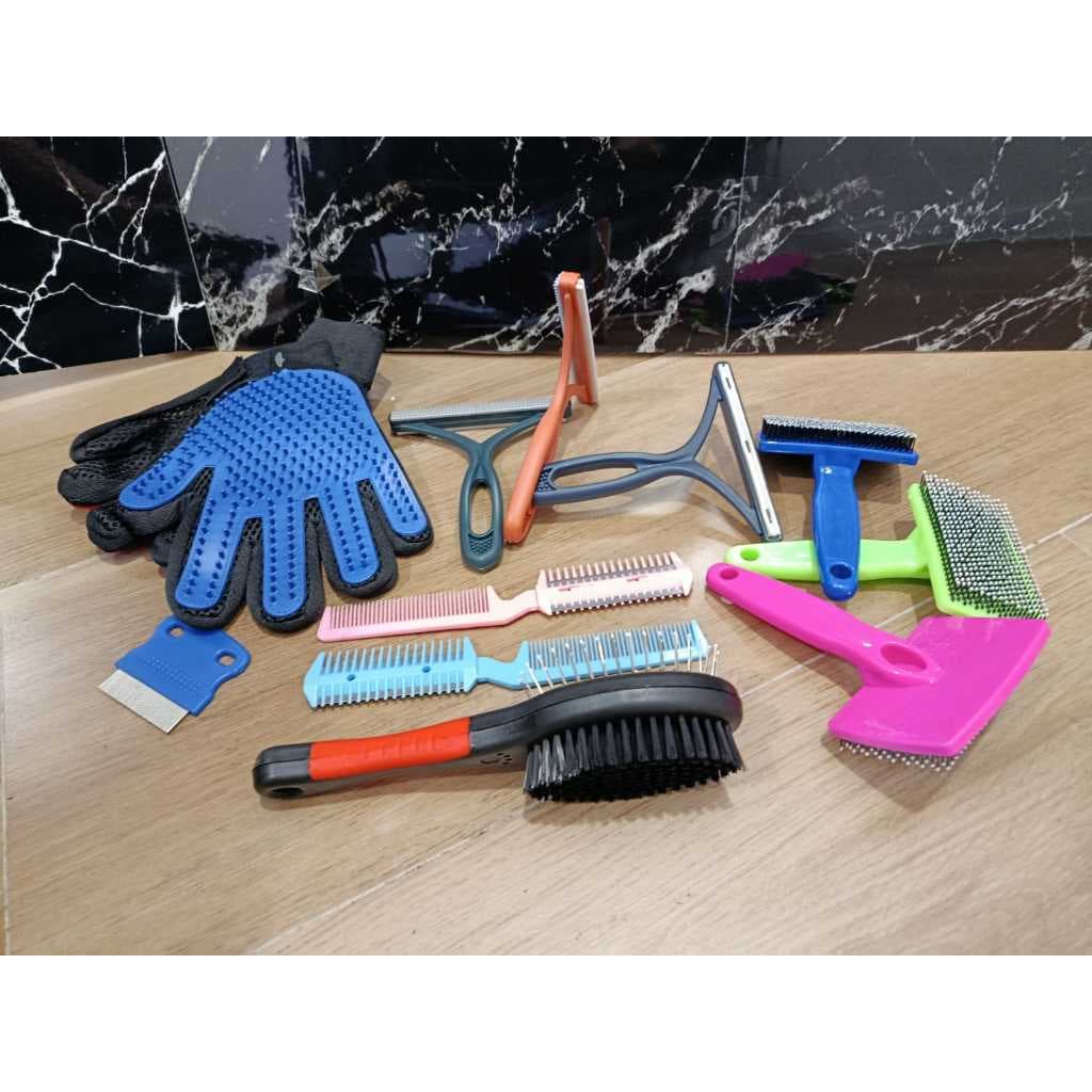 Escova Dupla E PENTE para Pets ESCOVAS E PENTES  PARA  PETS - Cuidado e Brilho com Cabo Ergonômico