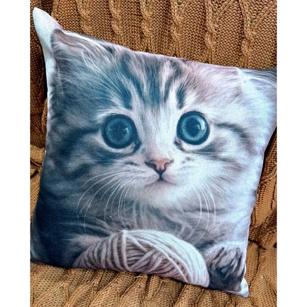Capa de Almofada 45x45cm Estampada Gato - Variação 01