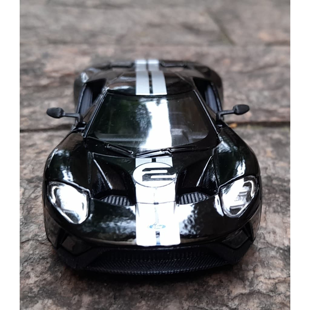 Miniatura Ford GT40 MKll 1966 Preta 1/32 Corrida Metal e Fricção.