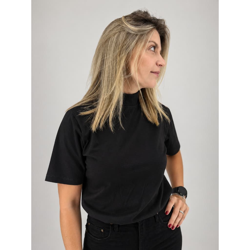 T-shirt Gola Alta Camiseta Malha Algodão Básica Moda Feminina