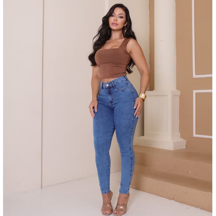 Blusa Feminina Cropped em Suplex Decote Quadrado Ajuste Perfeito Verão Tendência