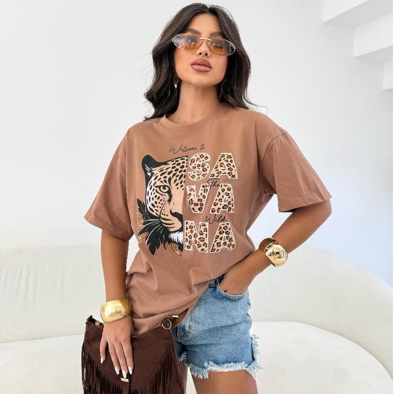 T-Shirt feminina Camiseta Blusa Max Oversized 100% Algodão Savana animal print Viral