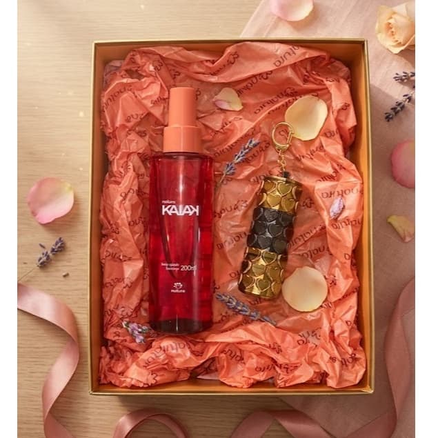 Presente Kaiak Feminino Natura Com Incrível Chaveiro Porta Batom