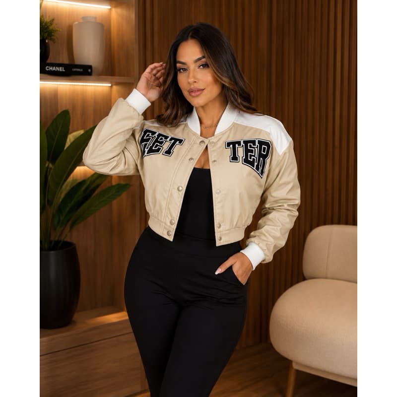 Jaqueta Feminina Better de Couro Sintético | Estilo Varsity | Conforto e Acabamento Premium