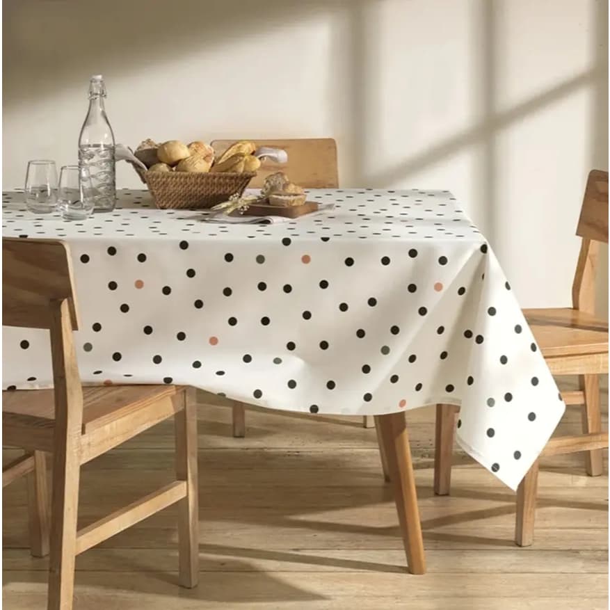 Toalha De Mesa Dohler 6 Lugares Quadrada 1,40m x 2,10m Clean Limpa Fácil
