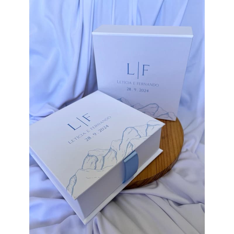 Caixa Rígida Personalizada 15x15x5 cm | Presente e Brindes