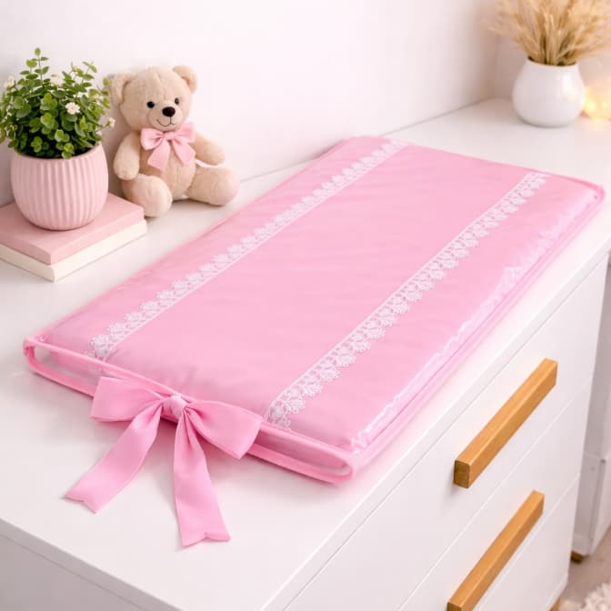 Trocador De Cômoda Bebê Impermeável  Hipoalérgico Higiênico Liso com Detalhes em Gripir
