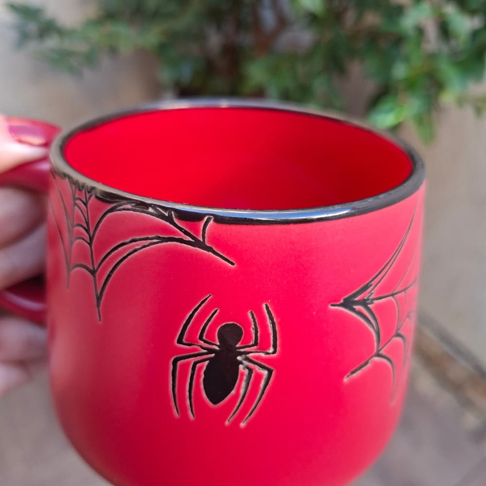 Caneca Homem-Aranha Moma - 500ml com Alça Confortável e Estampa de Alta Qualidade