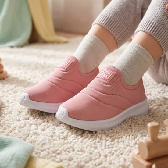 Tênis Infantil Escolar Menina e Menino Slip On Macio e Leve Fácil de Calçar Dia a Dia Promoção