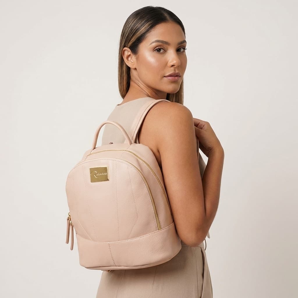 Mochila de Couro Feminina pequena Alça Ombro Lívia