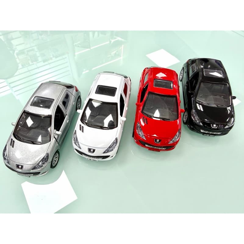 Miniatura carro Peugeot 206 207 Sedan，metal-abre as portas luz e som