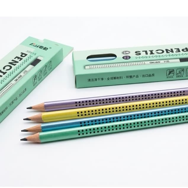 Kit com 12 lápis grafite triangular + mini apontador