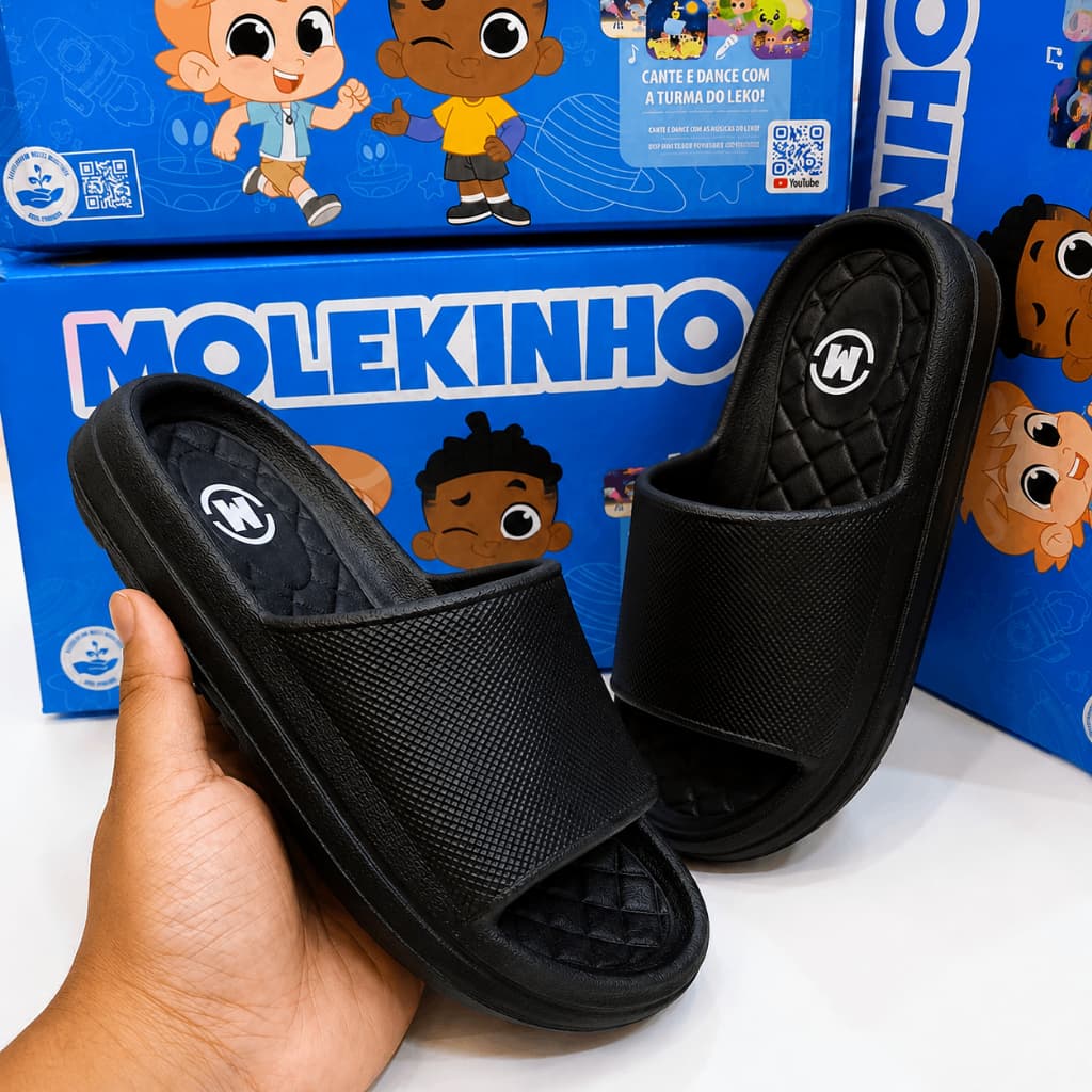 Sandália Chinelo Molekinho Nuvem Meninos  Infantil Slide Rosto Impermeável Macio Leve Original Lançamento