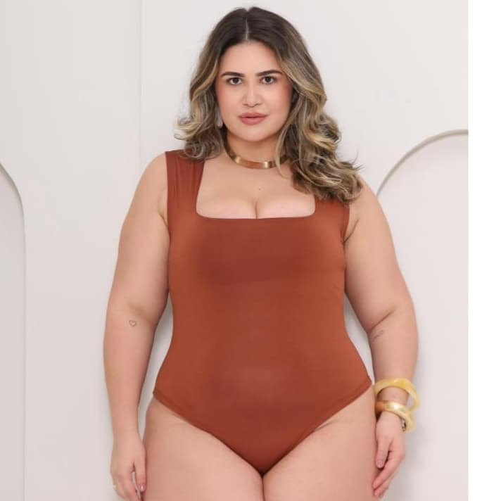 Blusa Body Feminino Plus Size Decote Gola Quadrada Alça Larga Com Forro Suplex Premium Regata Basico