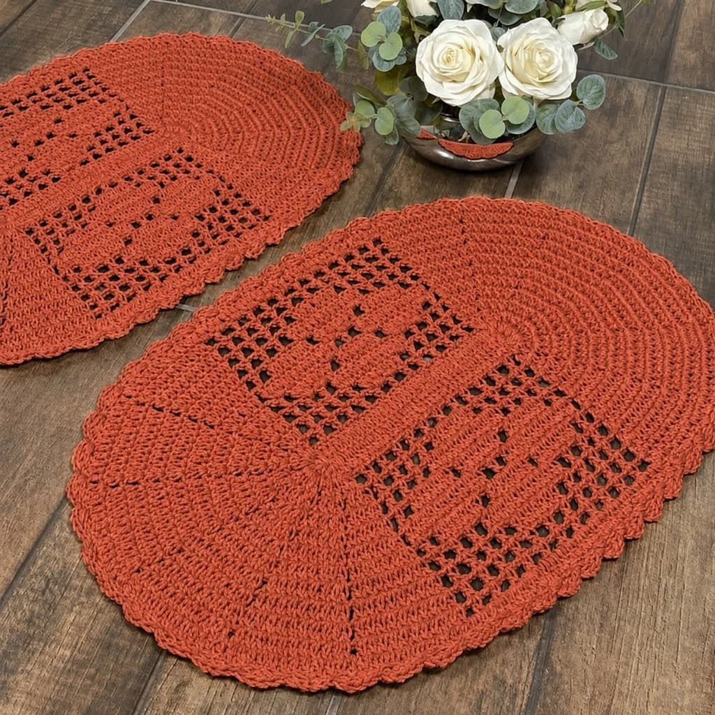 1 Par de Tapete OVAL Crochê - 70 x 45 Composição Algodão Modelo Artesanal Feito A Mão