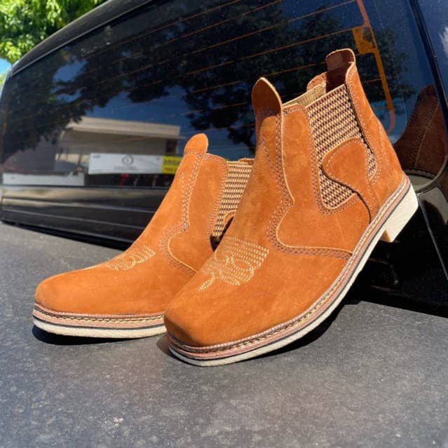 Botina Country no Couro Legitimo Bota com Solado de Borracha Confortavel e Resistente para Uso Casual e Trabalho