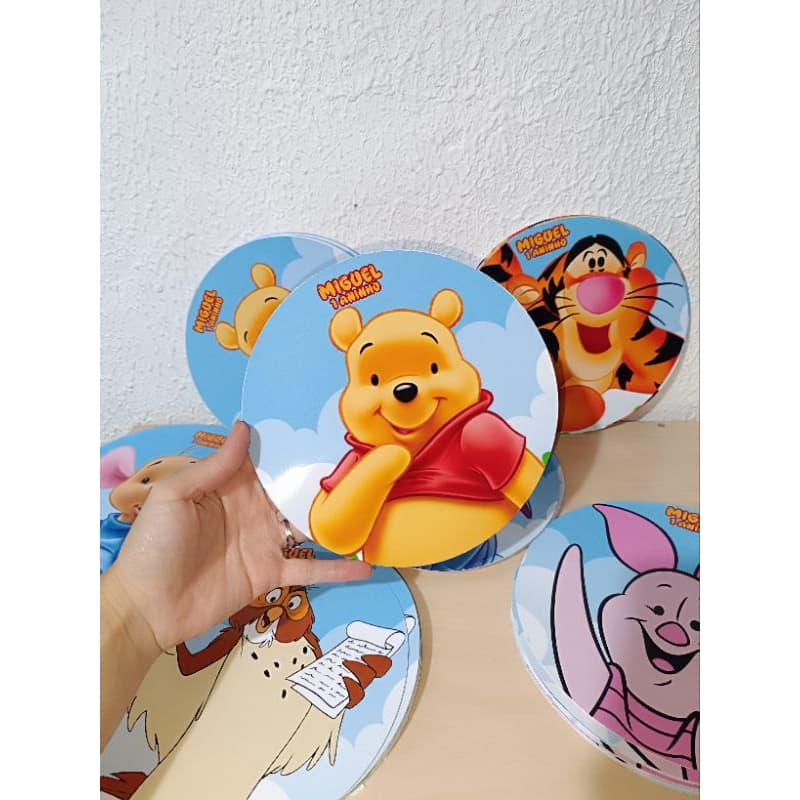 Kit 15/ 20/ 30/ 50 unidades de Sousplat Ursinho pooh Festa Personalizado Papel Fotográfico 230g Resistente
