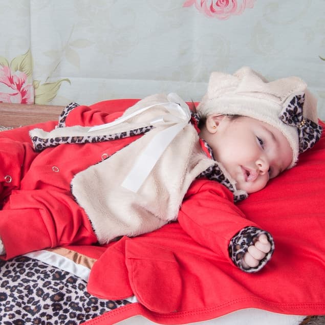 Saída de Maternidade para Bebê Menina com Colete e Boina  5 Peças Oncinha Roupa de bebe