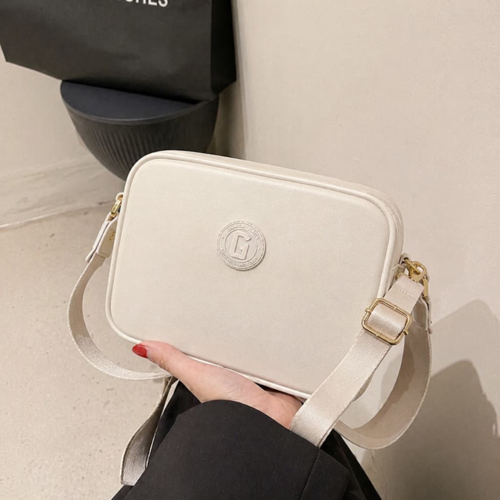 Bolsa Feminina Quadrada Guará Bags Alça Ajustável Modelo Transversal Impermeável