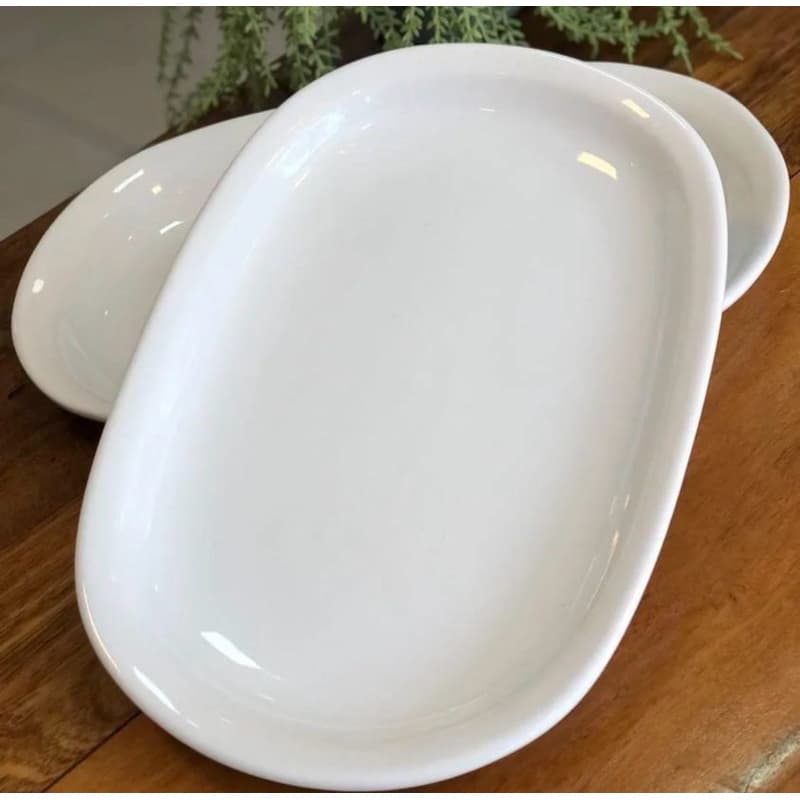 Travessa Branca e Pretae Rosa- Oval Bruxelas  M e G de Cerâmica!!Buffet-Restaurante