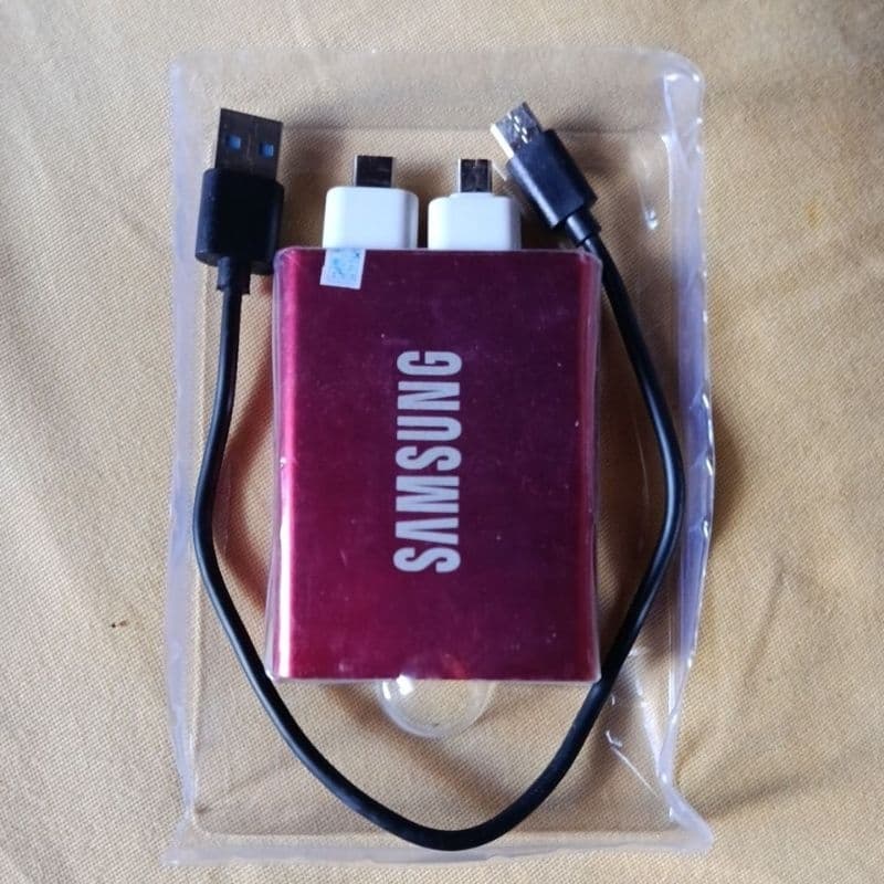 SSD externo portátil.