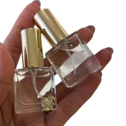 35 Frascos Vidro Monsieur 9ml com borrifador luxo dourado para amostra