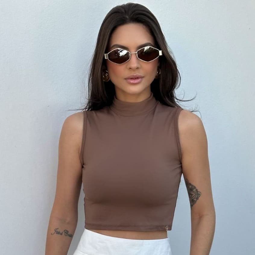 Cropped Feminino Regata Gola Alta Cavado Básico Suplex Confortável