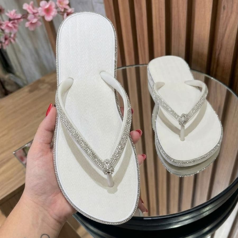 Chinelo Feminino com Strass Casual Sandália de Dedo Rasteirinho Confortável Moda Verão