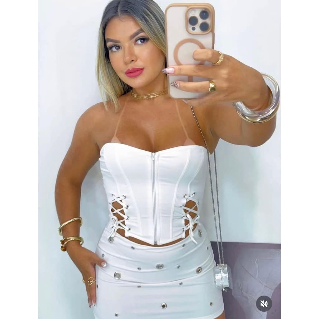 Conjunto Bianca Feminino Cropped Tomara que Caia + Saia Ilhós Tendência Moda Balada Inspiração Festa Festival em Cirrê