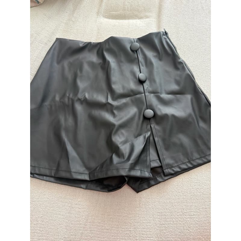 Short Saia Couro Ecológico P Feminino com Botões Forrados