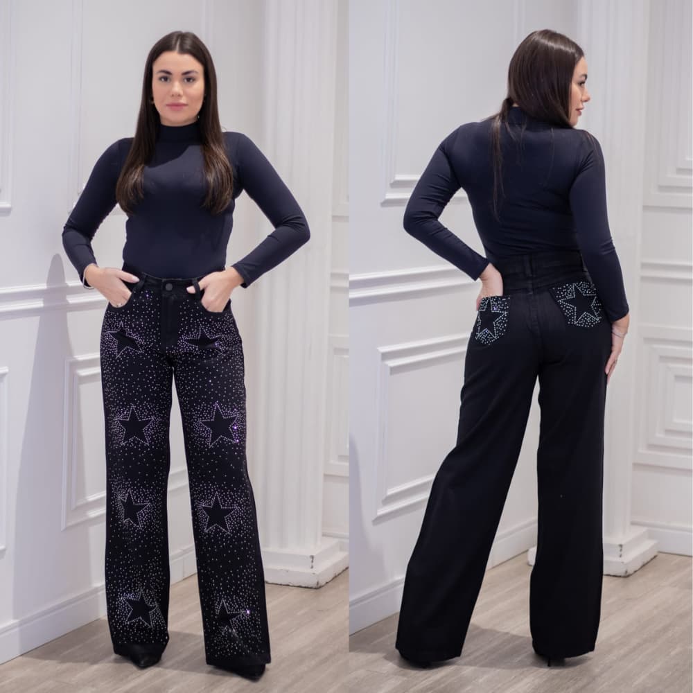 Calça Jeans Wide Leg Com Strass De Estrelas na Frente e Atrás , Cintura Alta - Modelo Stellar.