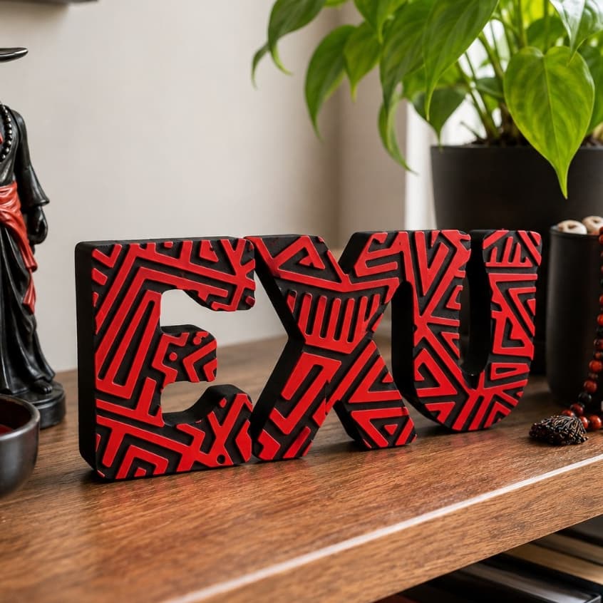 Letreiro de Mesa Exu Decorativo com Estampa Tribal em Alto Relevo